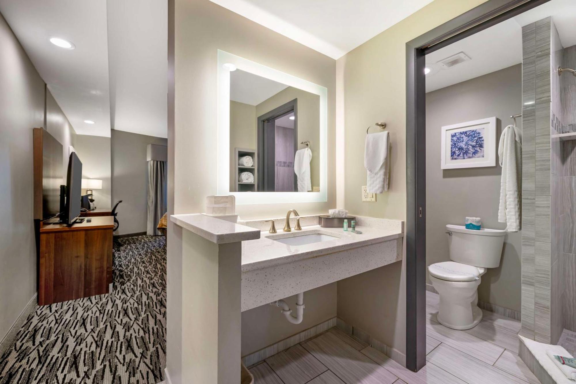 Western On The Avenue Hotel 3*