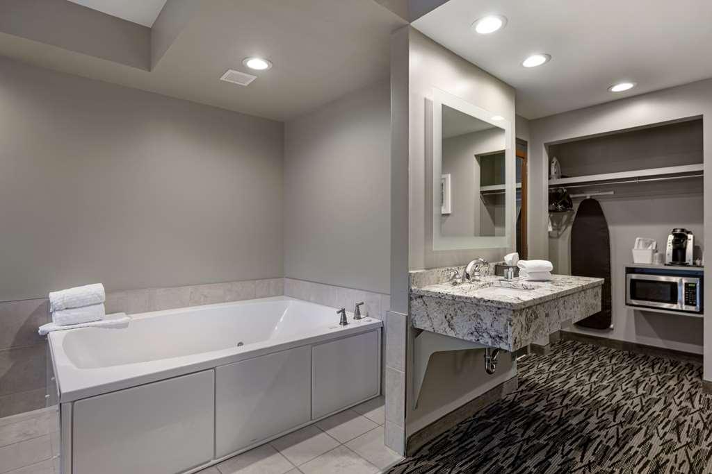 Western On The Avenue Hotel 3*