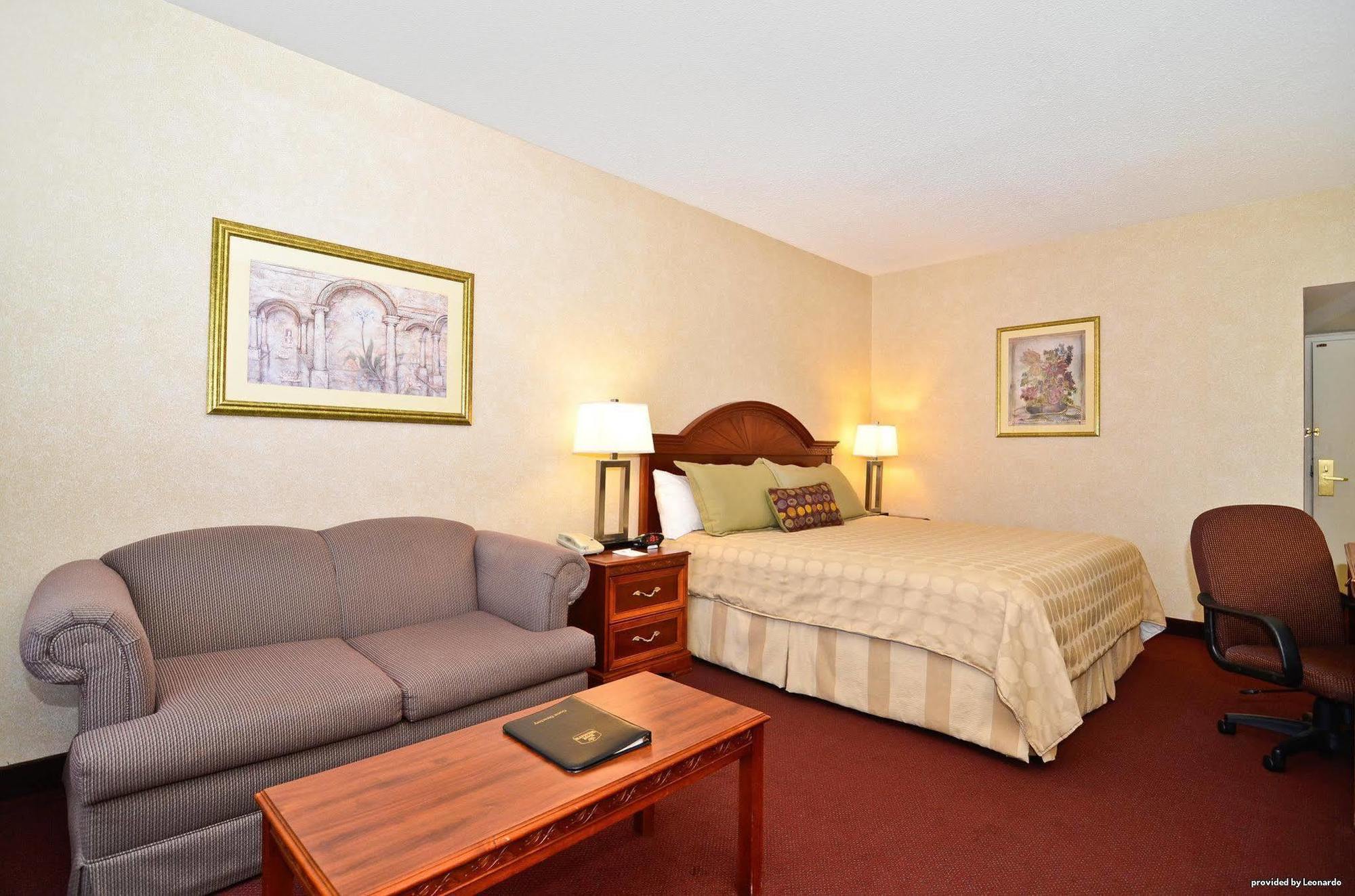 Western On The Avenue Hotel 3*