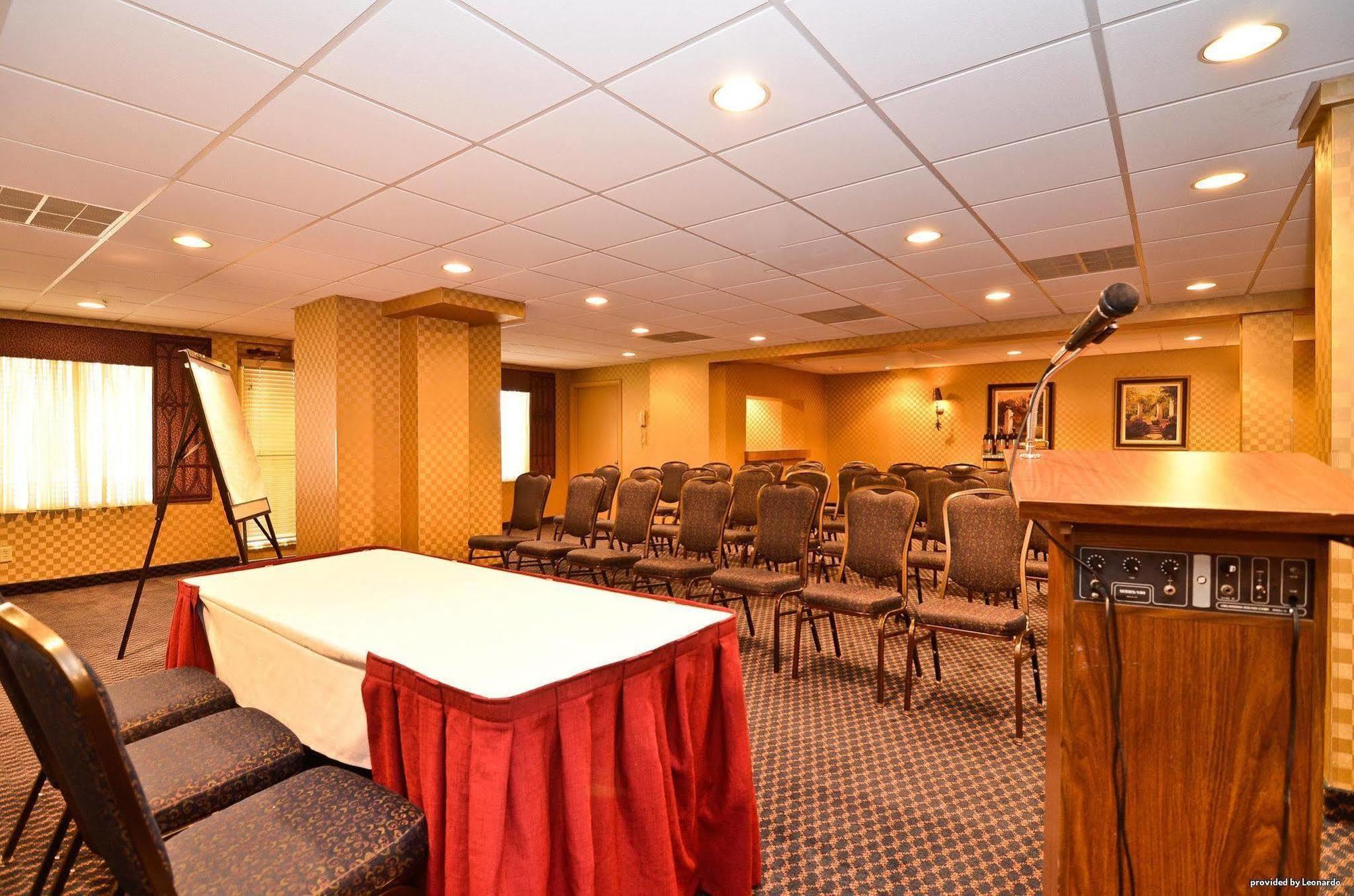 Western On The Avenue Hotel 3*